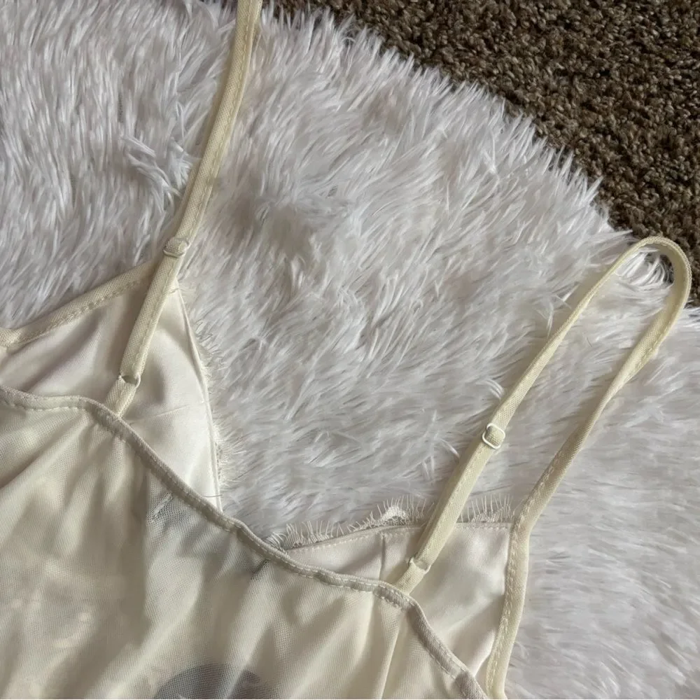 White Fox Boutique Bodysuit New Cream‎ Sheer Lace Sexy Womens Size Medium